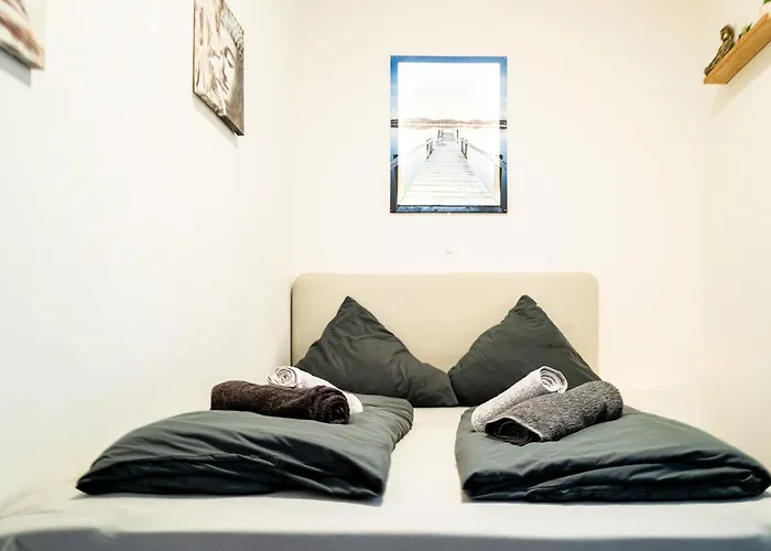 #221 Moderne City Wohnung Im Herzen Von Neuss