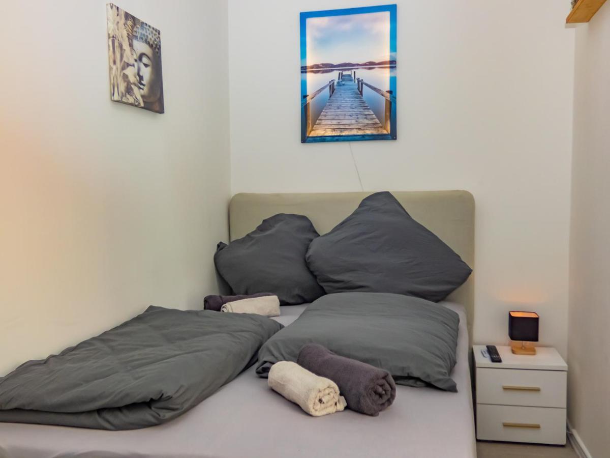 #221 Moderne Im Herzen Von